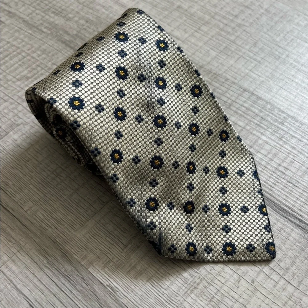 VINTAGE VALENTINO Metallic Gold Floral Tie - Picture 2 of 12